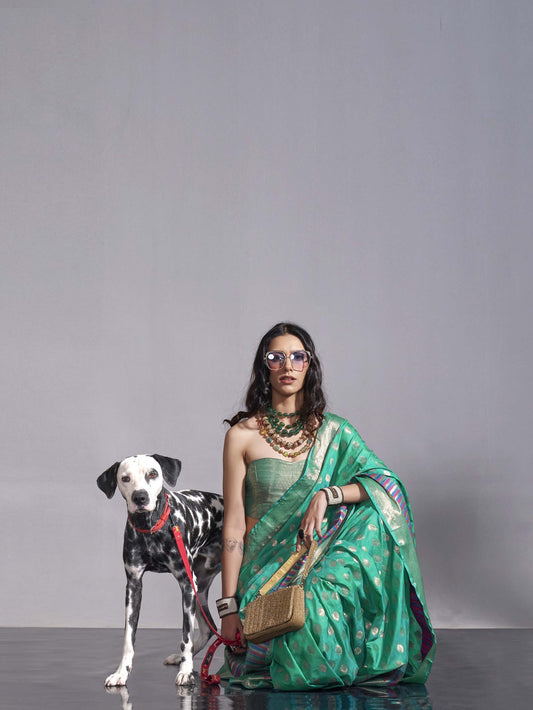 Handwoven Weaving Silk Saree - Green
