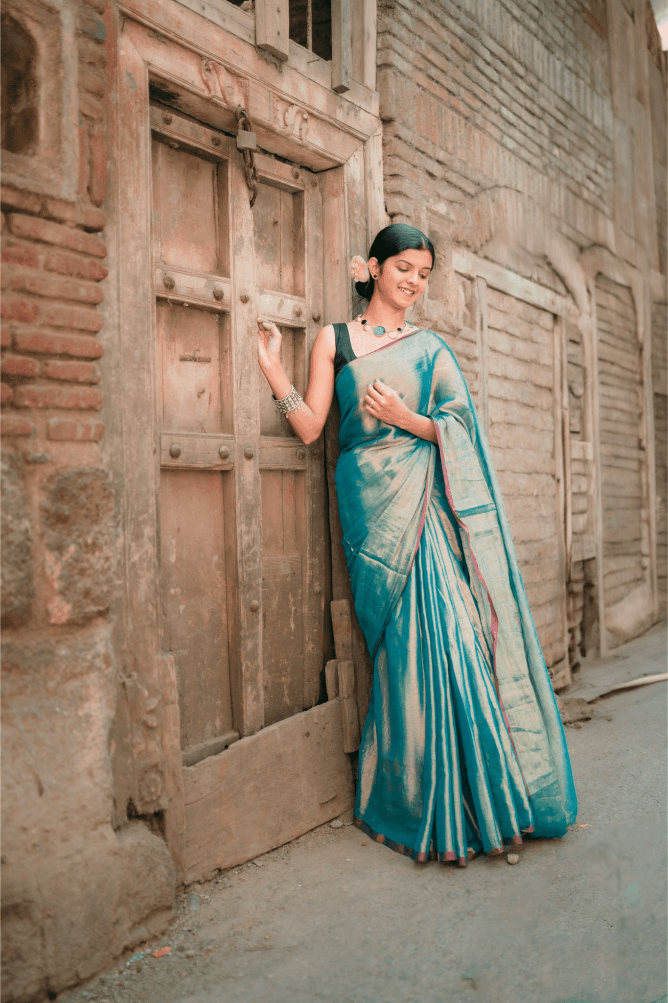 Metallic Tissue Saree - Teal - - Laxha Clothing - www.laxhaclothing.com
