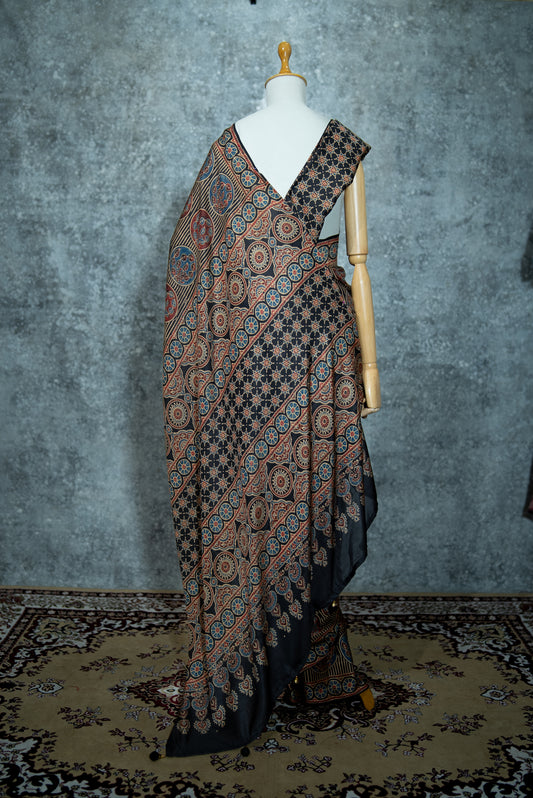 Everyday Ajrakh Printed Saree - Beige